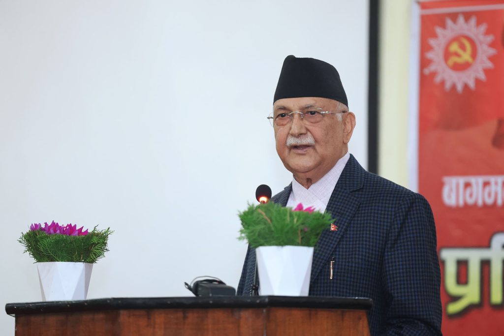 कम्बोडियामा मेरो ३२ अर्ब लगानी छ भनेर हल्ला फिँजाउने प्रचण्ड हुनः प्रधानमन्त्री