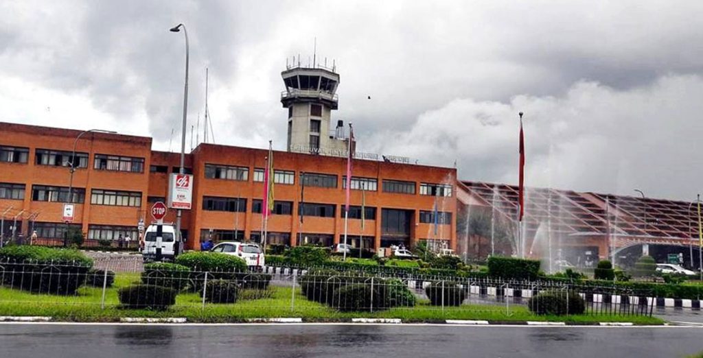 कोकिनसहित विमानस्थलबाट भारतीय नागरिक पक्राउ