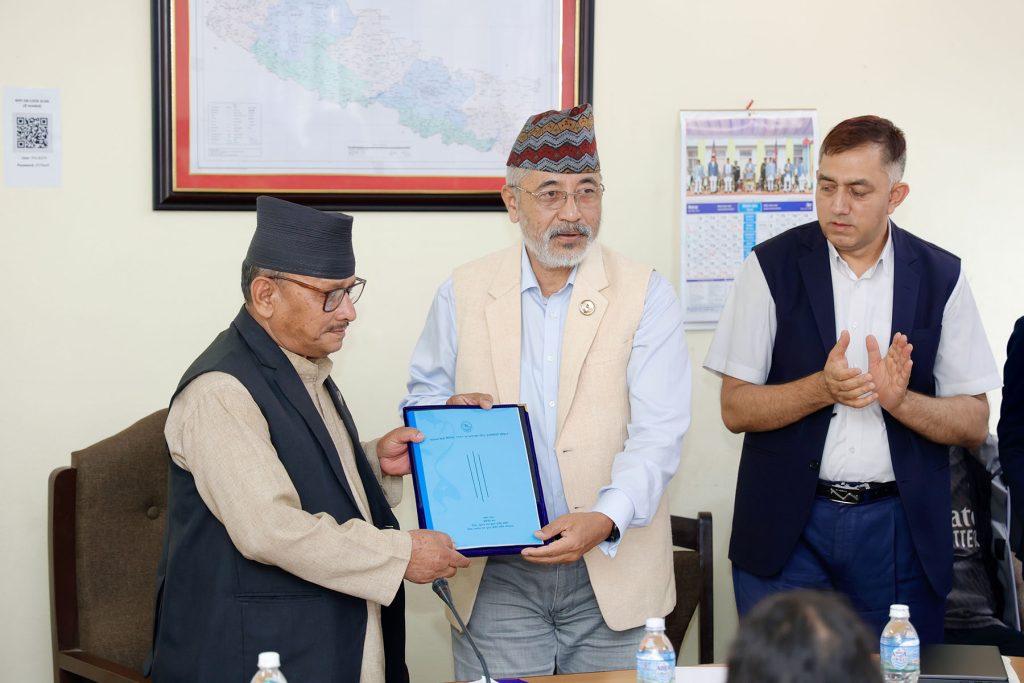 संसदीय उपसमितिले बुझायो विद्यालय शिक्षा विधेयकको प्रतिवेदन