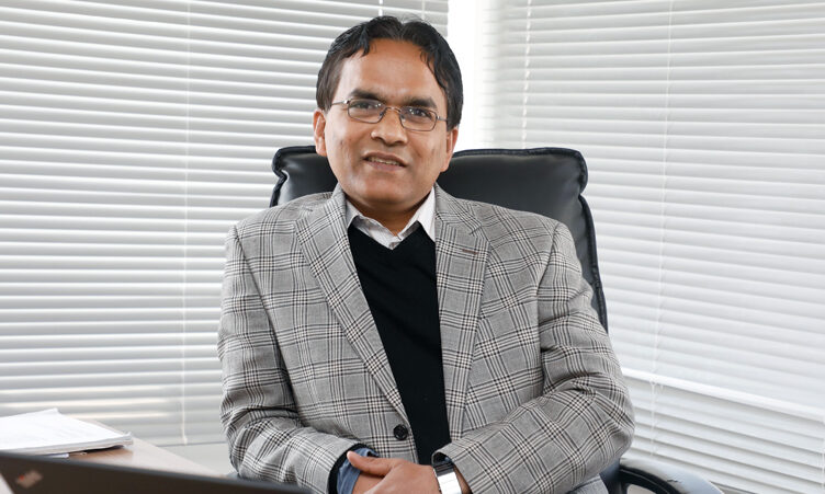 गभर्नर पौडेलविरुद्ध सर्वोच्चमा रिट पेस