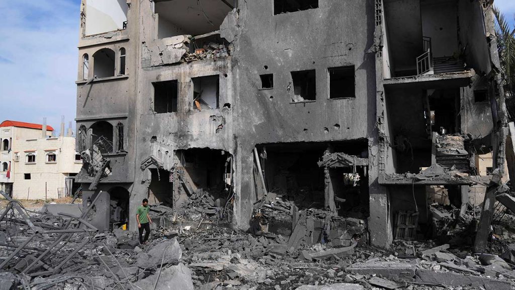 गाजामा इजरायली हमलामा ६० जनाको मृत्यु