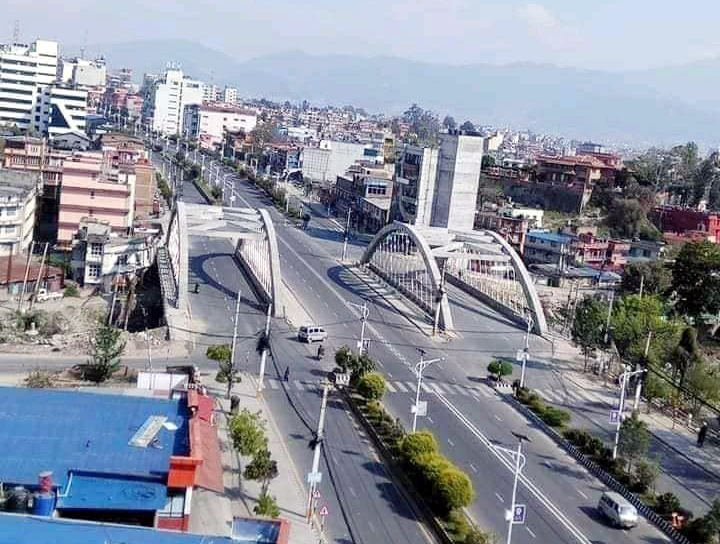 सार्वजनिक यातायात ठप्प