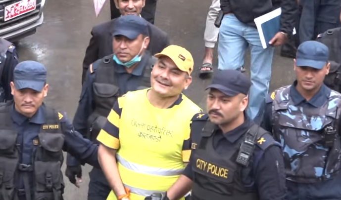 दुर्गा प्रसाईंसहित ७ जनालाई थुनामा राख्न आदेश, ३२ जना धरौटीमा छुटे