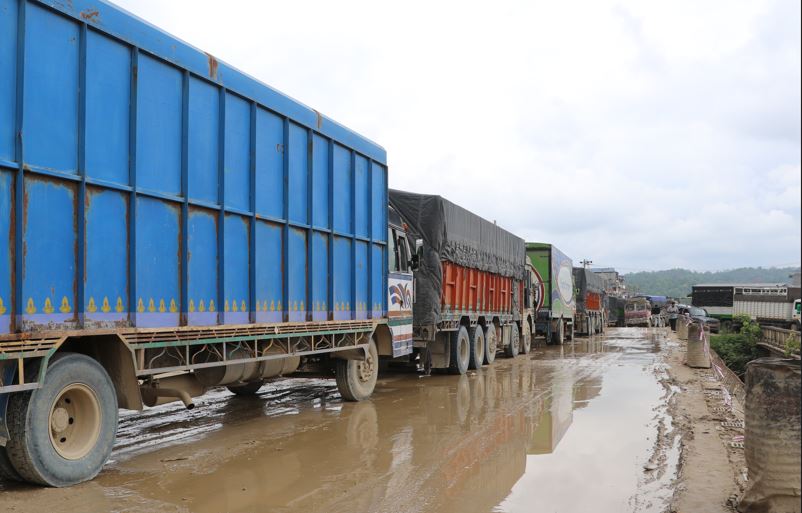 बुटवल–नारायणगढ दाउन्ने सडकः एक वर्षमै ६३ पटक बन्द