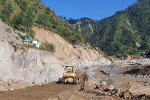 सम्भावित बाढी जोखिमका कारण वीपी राजमार्गमा रात्रीकालीन सवारी आवागमन बन्द