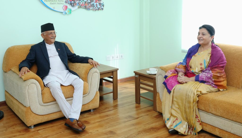 विद्यापछि ओली पनि पुगे च्यासल, भेटवार्ता सुरू