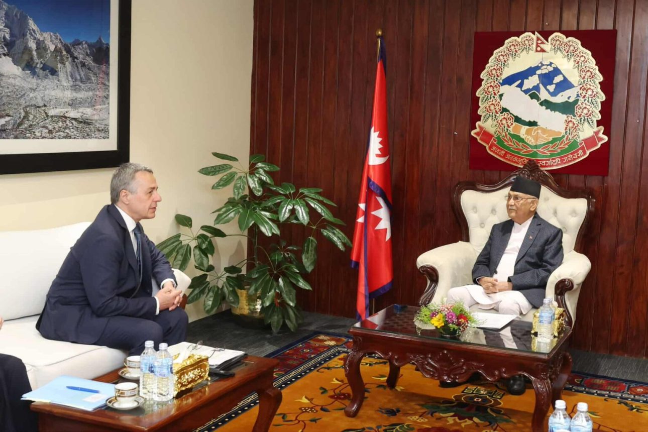 प्रधानमन्त्री ओली र स्वीट्जरल्याण्डका विदेशममन्त्रीबीच भेटवार्ता