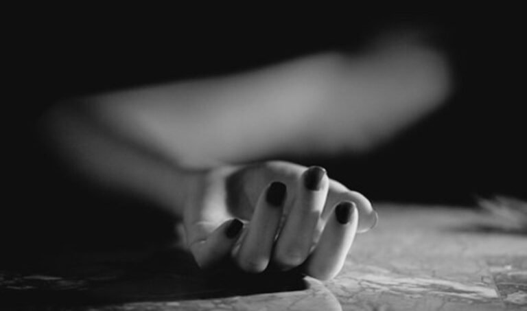 एक महिला पशुपतिको सतलमा मृत फेला