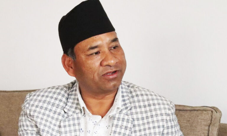 कर्ण थापा: विद्या भण्डारीको राजनीतिक सक्रियता रोकिँदैन