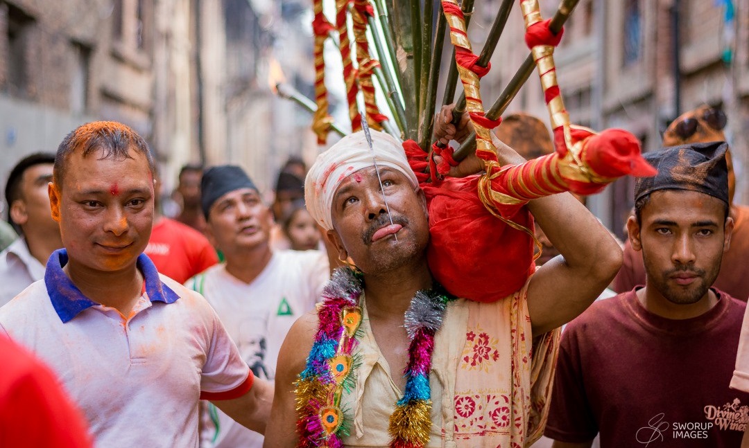 मध्यपुरथिमिमा सांस्कृतिक उत्सव: जिब्रो छेड्दै नगर परिक्रमा