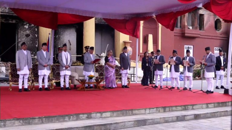 नवनियुक्त चार मन्त्रीले पद तथा गोपनीयताको शपथ लिए