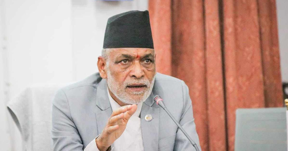 कृषिमन्त्री अधिकारीले दिए राजिनामा