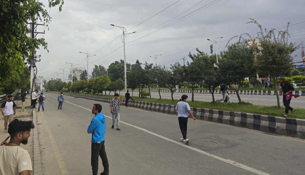 काठमाडौंमा कर्फ्यू अनिश्चितकालका लागि थप, अर्को सूचना नभएसम्म जारी रहने प्रशासनको आदेश