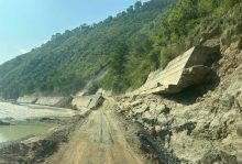 वर्षाले बीपी राजमार्ग अवरुद्ध, लेदो हटाएपछि यातायात सञ्चालन