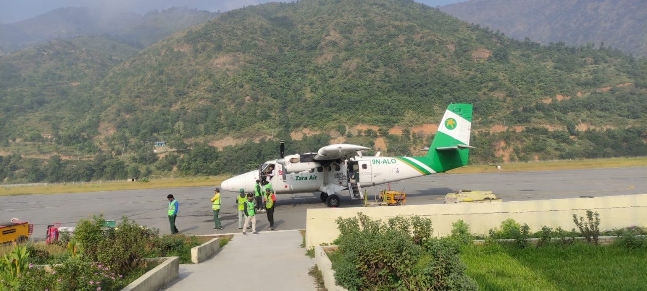 मन्थली विमानस्थलबाट लुक्लाका लागि उडान सुरु