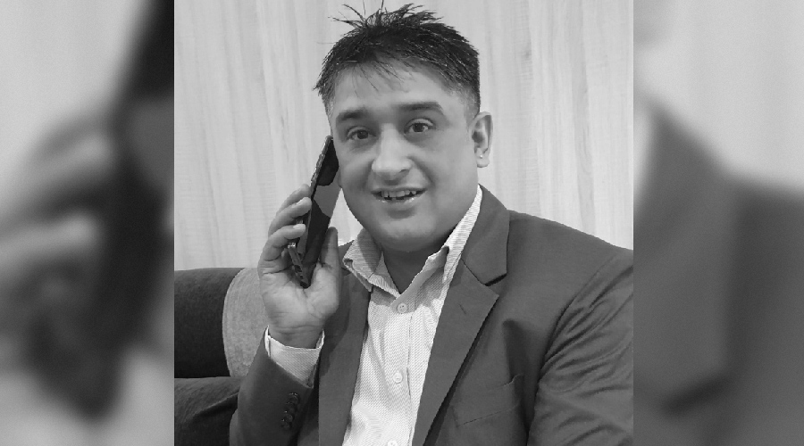 पत्रकार दीपेन्द्र खनियाँ घरमै मृत भेटिए