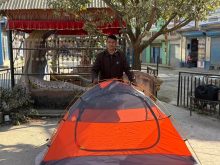 ललितपुर लेलेका सनोज महत, धरानका हर्क साङपाङको शैलीमा ‘घरदैलो राजनीति’ सुरु ।