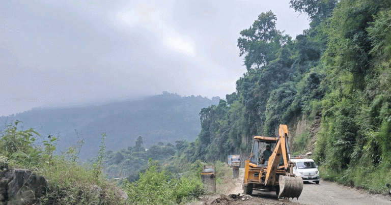 नागढुङ्गा–मलेखु सडक खण्ड एक सातासम्म आंशिक बन्द