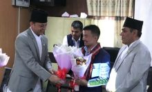 सगरमाथा १० पटक आरोहण गरेका सांसद मिङ्मा ग्याबु शेर्पा सम्मानित