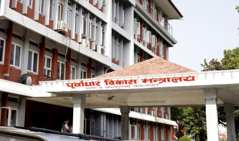 समयमै नवीकरण नगर्दा ४४ निर्माण व्यवसायीको इजाजतपत्र खारेज
